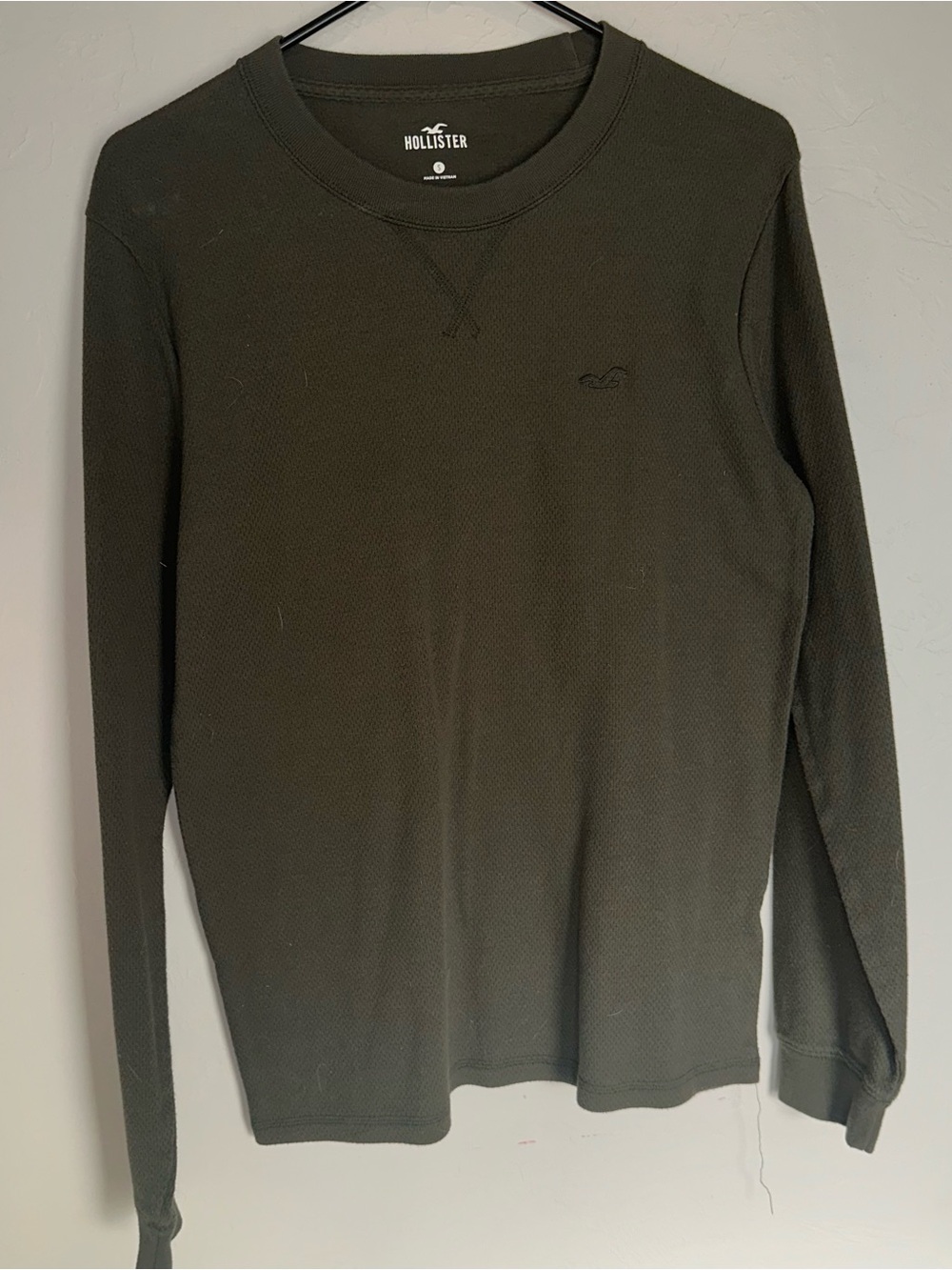 Hollister Men's Olive Green Waffle Thermal Long-Sleeve Tee